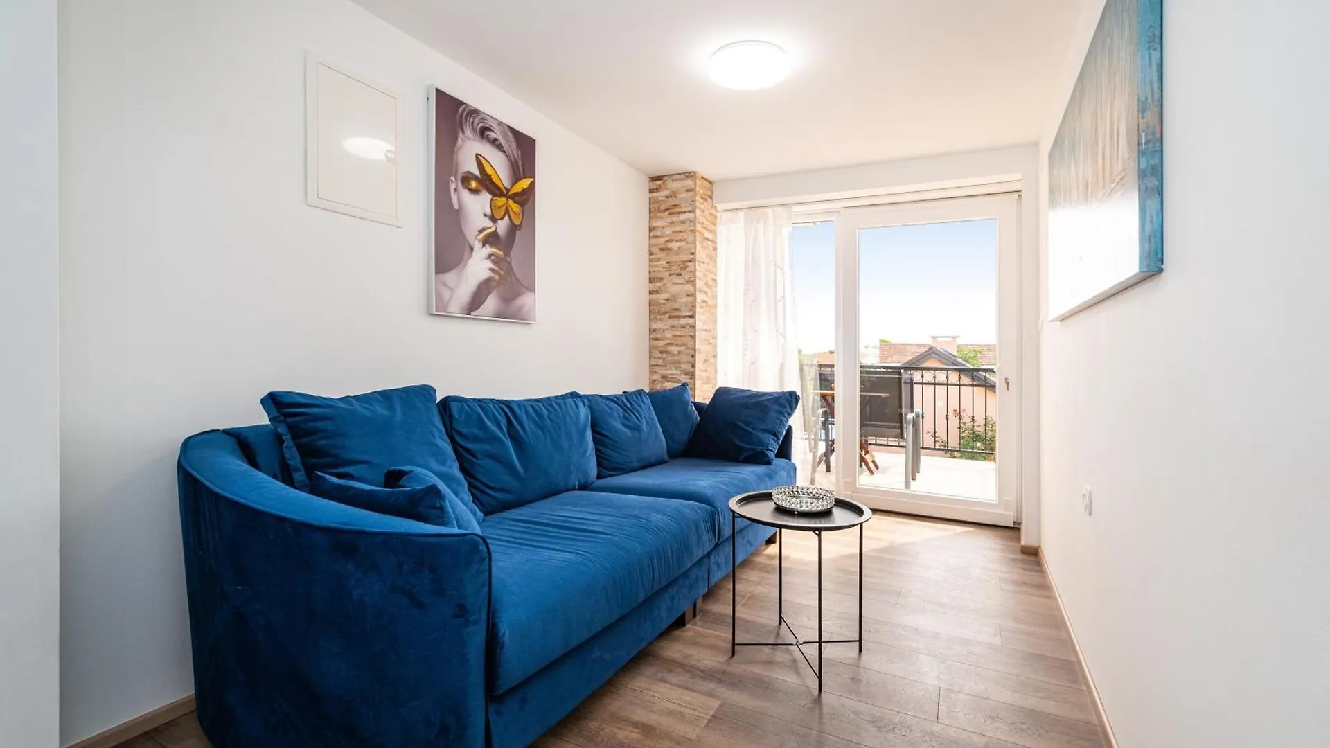 Atraktivna Villa Lana S Dva Bazena Dusic Croatia